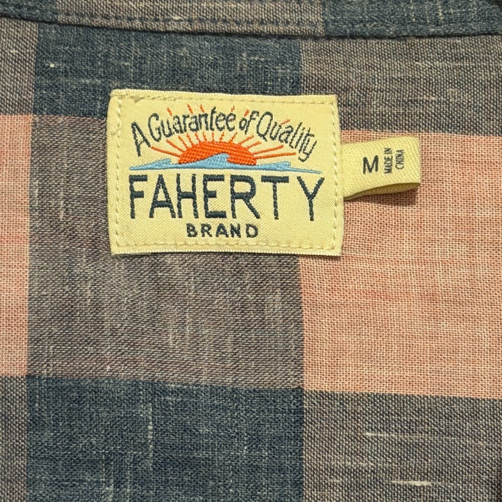 Faherty Men's Doublecloth Seaview Shirt - Blue and Pink - Size Medium - Picture 3 of 6